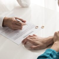 Dịch vụ ly hôn quận 12 – Thủ tục gọn gàng, giải quyết nhanh